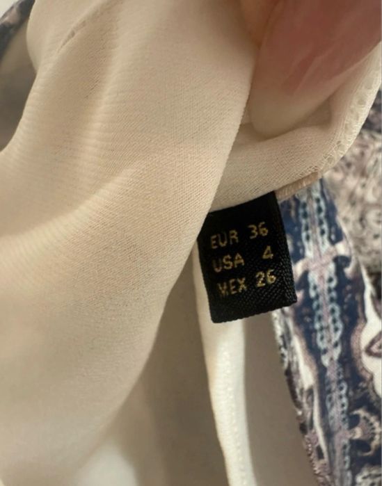 Rochie colorată scurtă model paisley Massimo Dutti mărimea 36 S