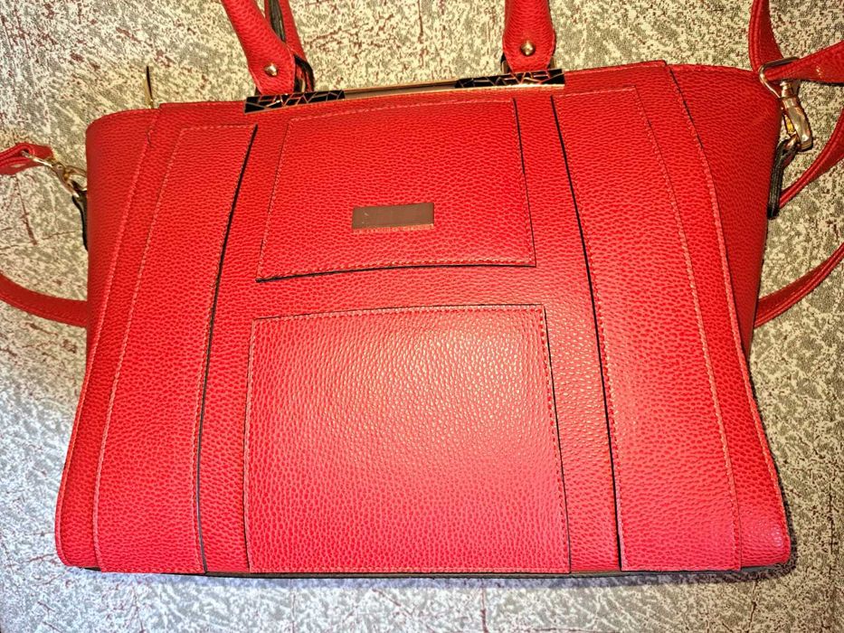 Кожаная сумка красная