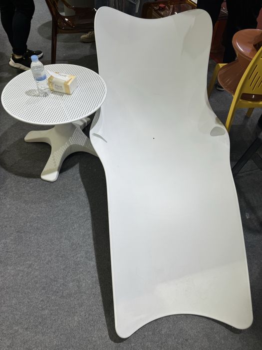 Шезлонги для бассейна производится туркия