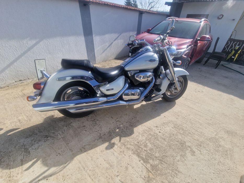 De vanzare SUZUKI INTRUDER 1500 din 2008 cu doar 3488 km
