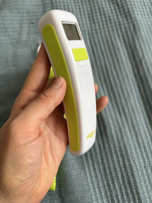 Бесконтактный термометр AGU