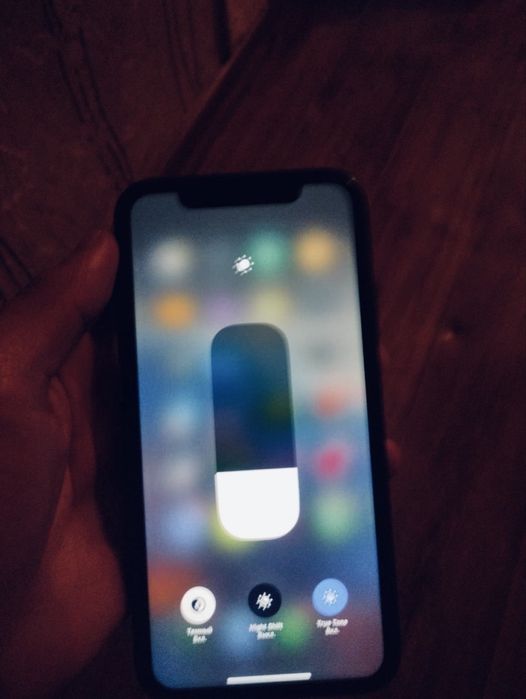 Обменяю Айфон Хр 64гб