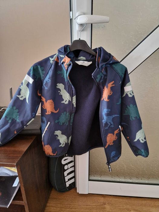 Яке Н&М, 122 см, ванирано