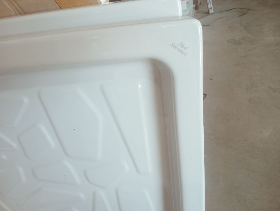 Cazi Italia  pentru dus din ceramică