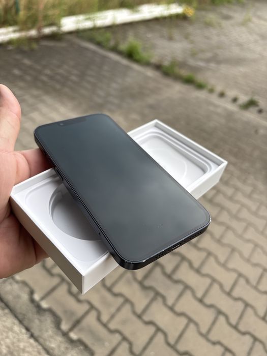 iphone 13 128 GB  black