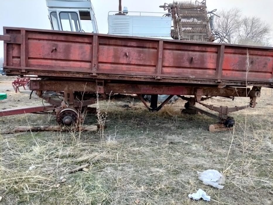 тракторный самосвальный прицеп 2ПТС-4