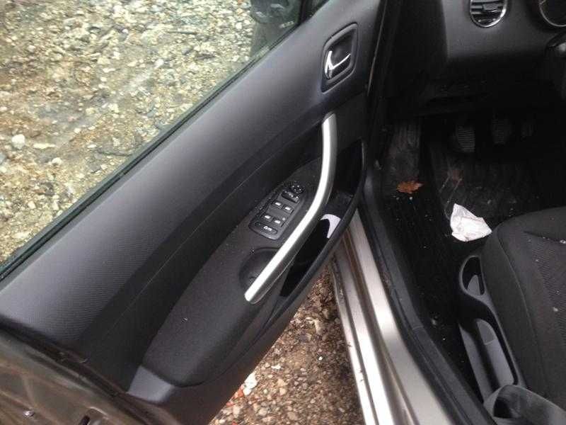 Пежо 308 1.6 E-HDI / Peugeot 308 1.6 E-HDI на части