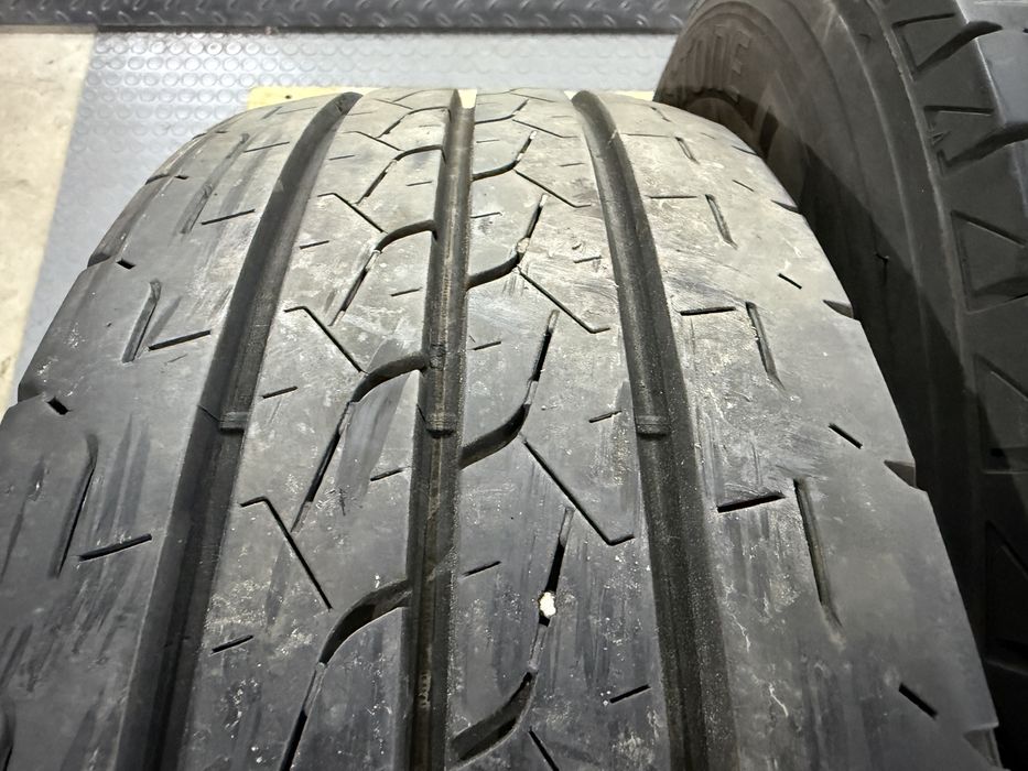 4бр. Отлични Товарни Гуми 215/70R/15C -BRIDGESTONE-DOT:0117- 8.3м+6.1м