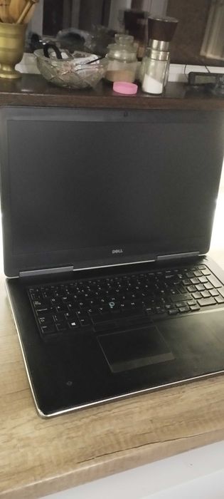 Лаптоп Dell Precision 7720 на части