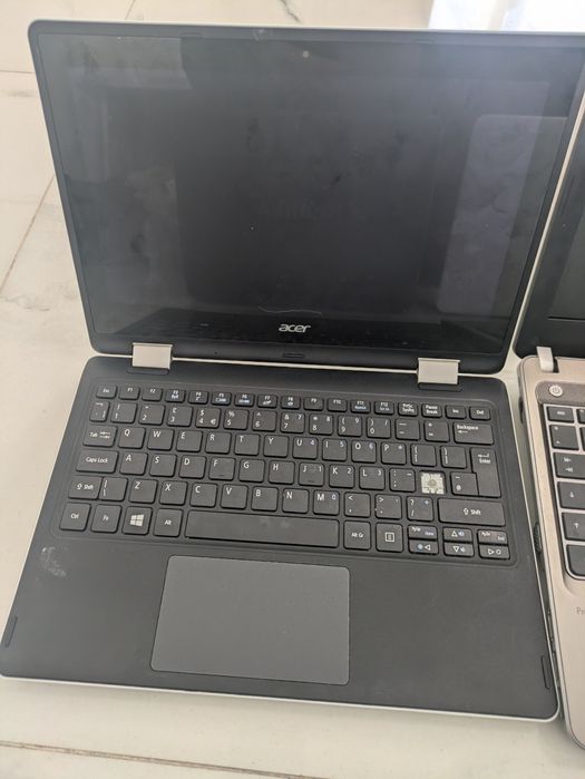 Vând leptopuri mai multe detalii in privat sau la telefon