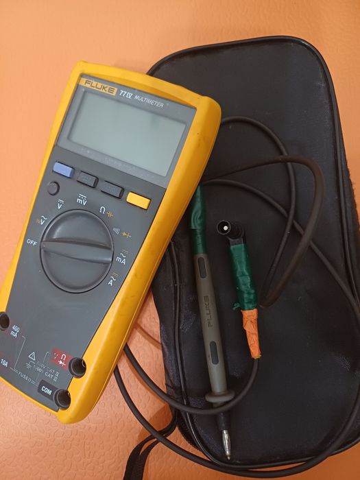 Fluke 77 Multimeter