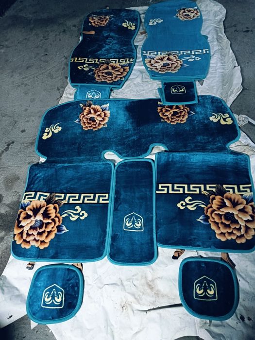 машинаның чехолы