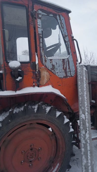 Продам трактор т16