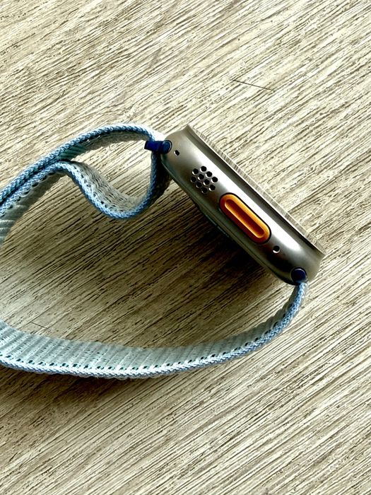 Apple Watch Ultra 49mm Natural Titanium Case