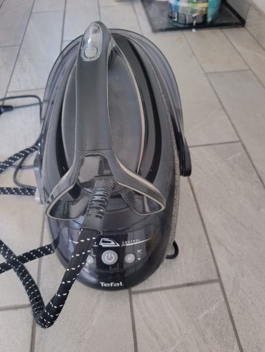 Statie de calcat Tefal