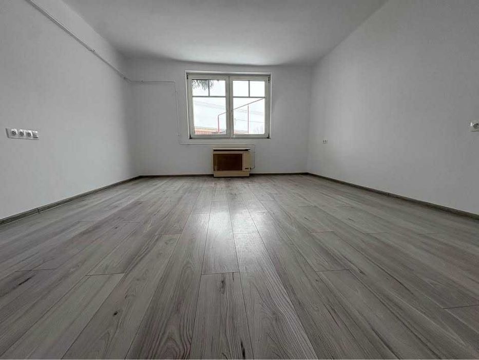 Două case cu 1 ha teren agricol, de vânzare în Ungaria