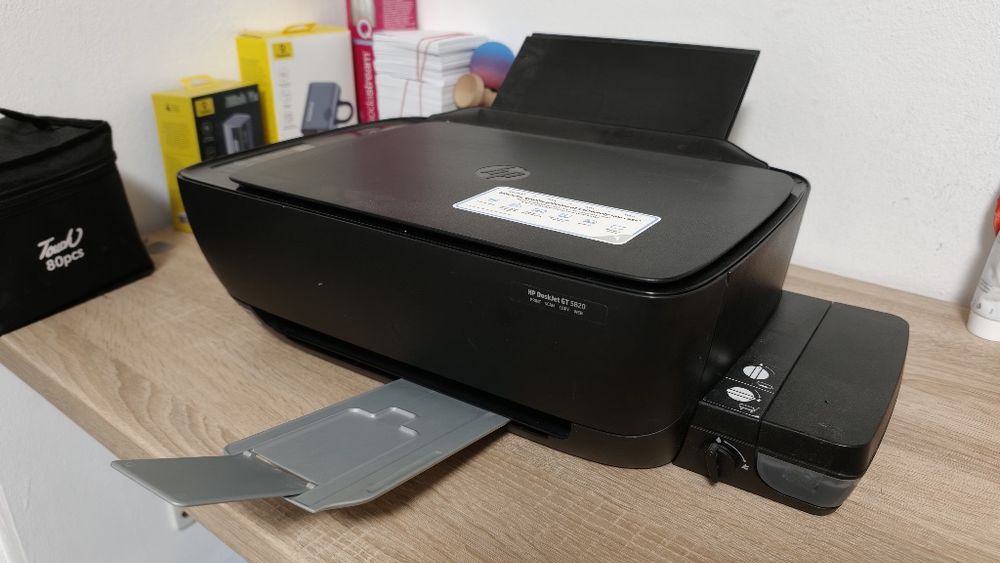Imprimanta HP 5820