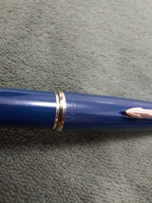 Stilou Parker Arrow penita aur 14k