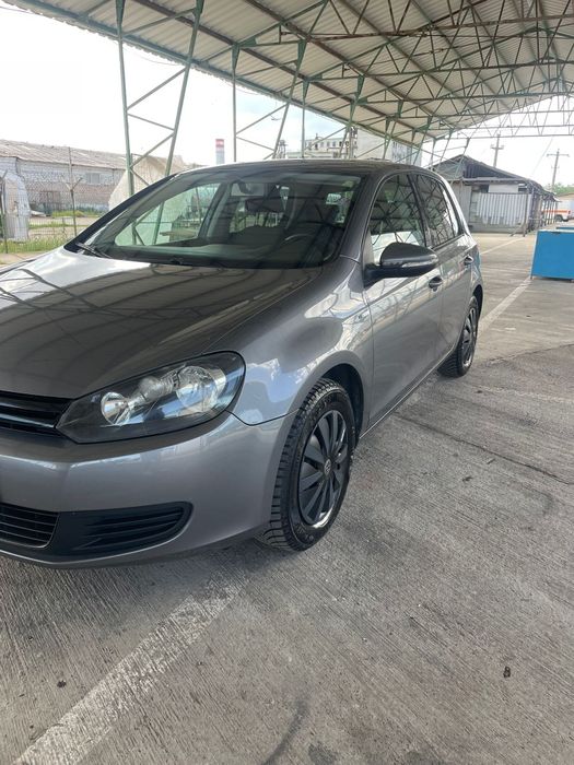 Volkswagen  Golf  14M P I80 cp