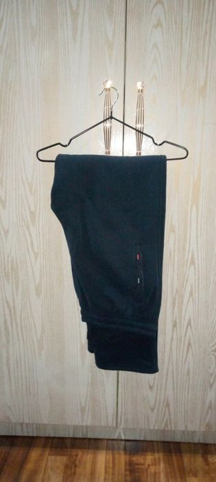 Erkaklar sport kiyimi