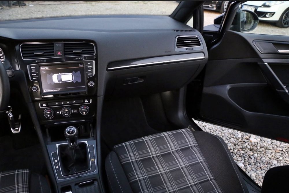 Vw Golf 7 GTD An fabricatie 2014 Cutie Manuala Norma de poluare Euro 6 Motorizare 2.0 diesel 184 cp