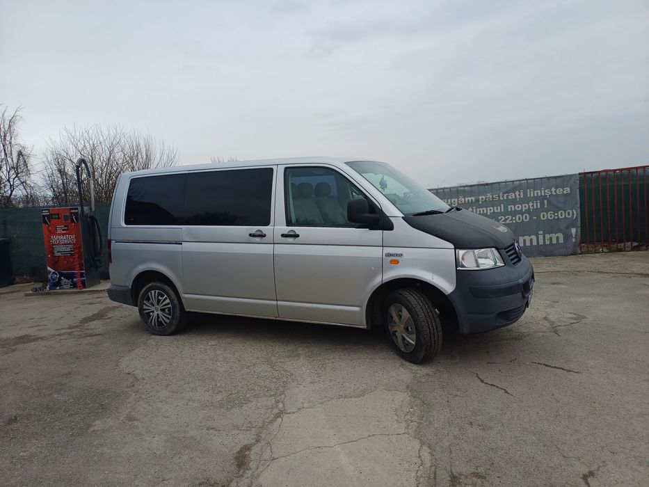 Vând Volkswagen T5