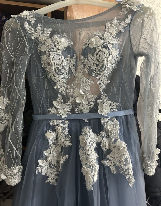 Продается вечернее платье