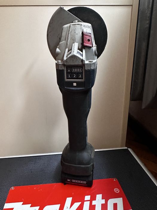 Bosch GWS-18v-125 SC Акумулаторен ългошлайф