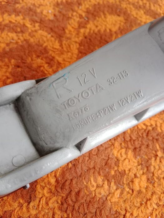 Toyota 10 поворотник