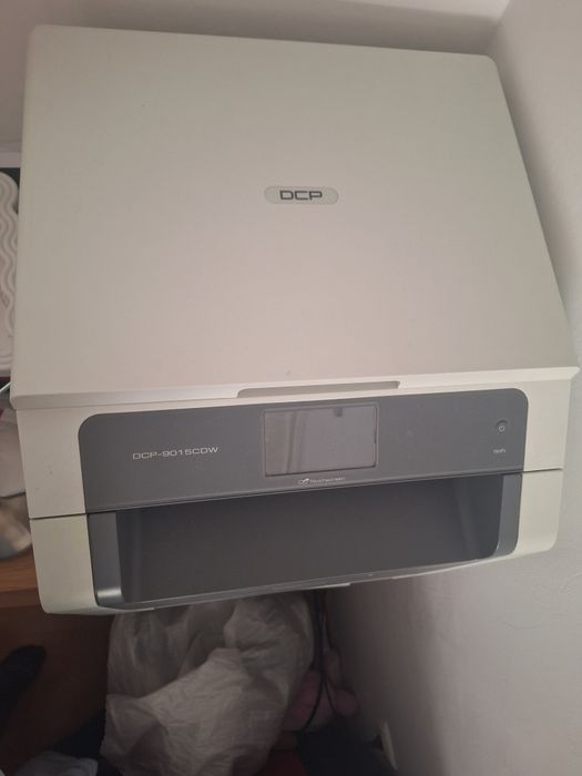 Imprimanta brother DCP 9015CDW