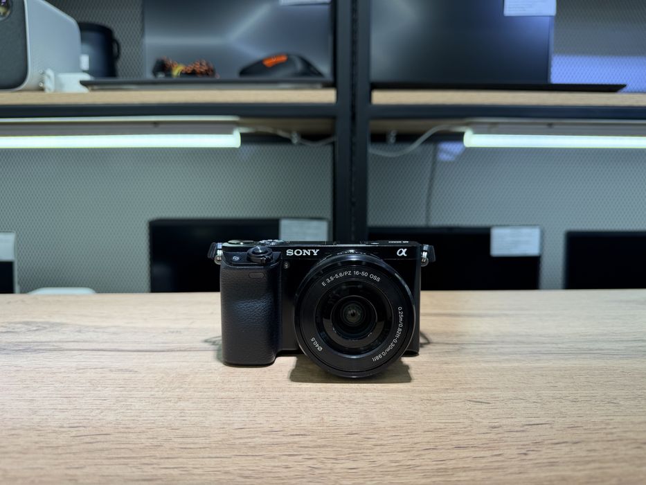 Фотоаппарат Sony Alpha 6000, объектив Sony 16-50 mm, з/у, 2369/А10