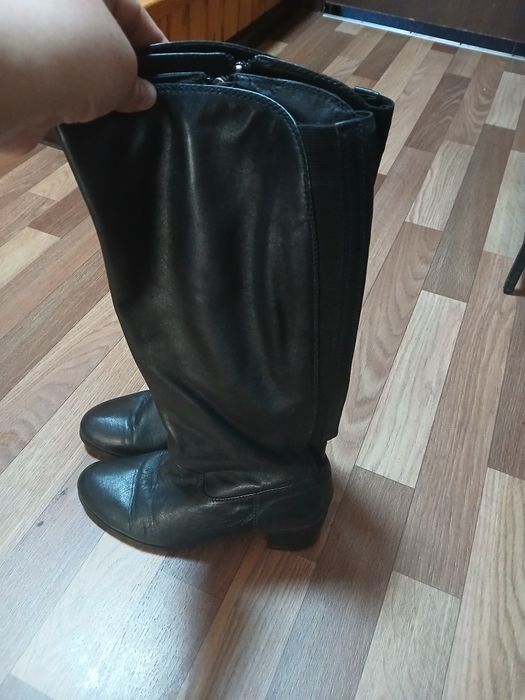 Продам сапоги женские