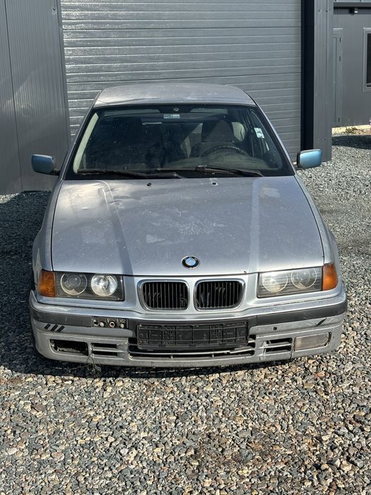 BMW E36 318is На части