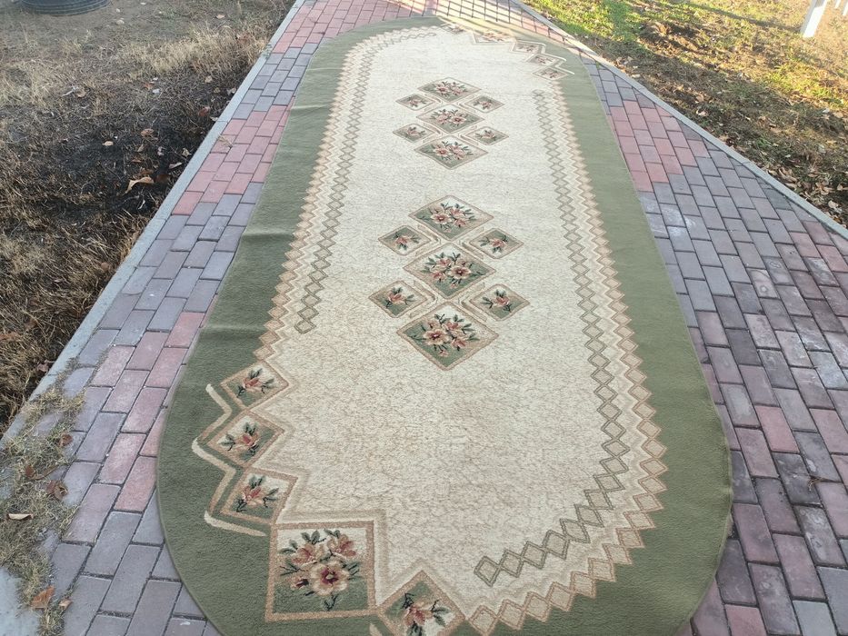 Продам ковёр б/у