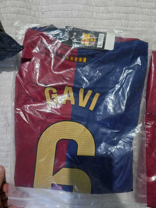 Gavi fudbolkasi, L va XL razmerlari bor