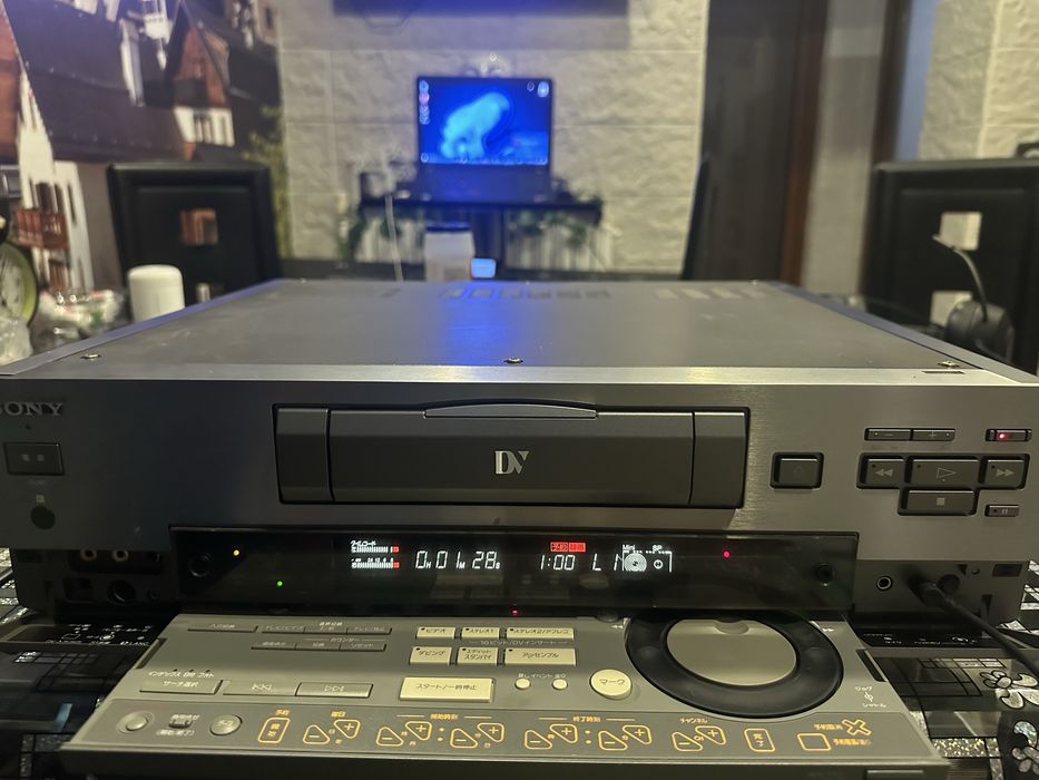 Panasonic NV V10000 Sony DHR 1000 functional