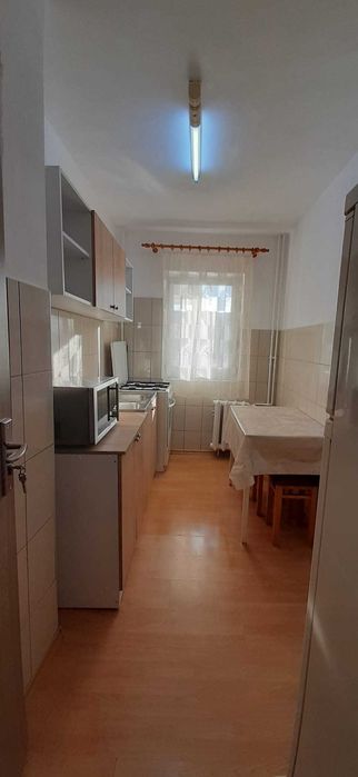 Inchiriere apartament 2 camere decomandate Brasov