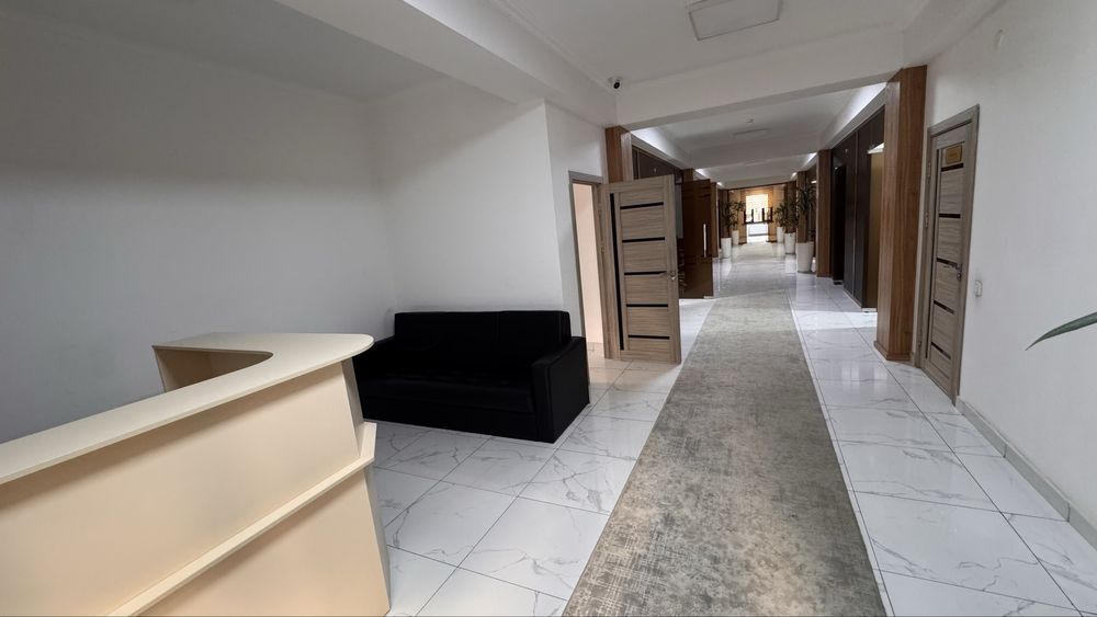 Офис биноси сотилади