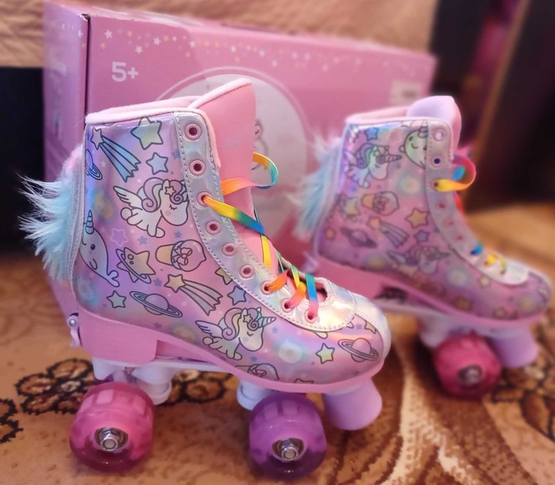 Ругулируеми светещи кънки