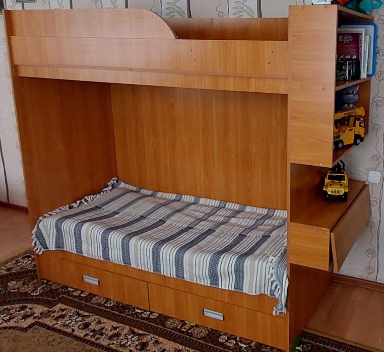 Продам детские кровати