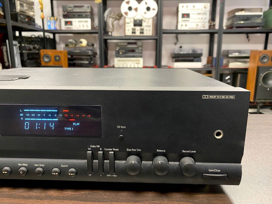 Сериозен дек Harman Kardon