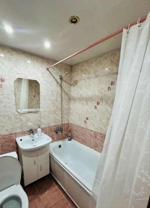 1 ком кв 4мкр 6д Посуточно