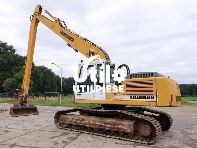 Dezmembrare Excavator Liebherr A904 A914 A924 A934 R944 + piese