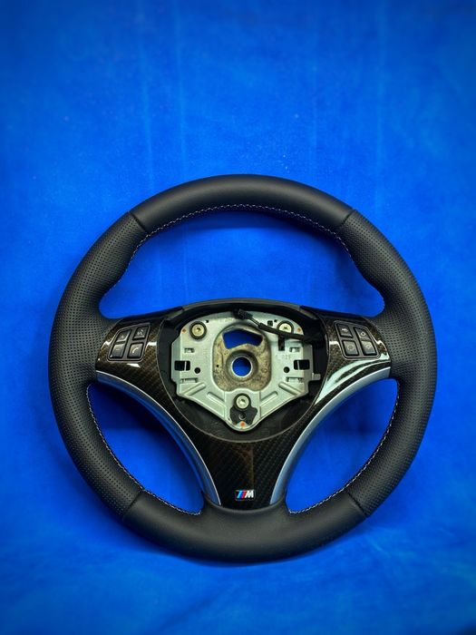 Volan Bmw seria 1/3 reconditionat/tapitat cu piele e90/91/92 f30/31