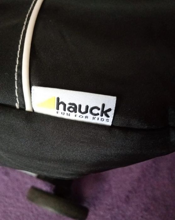 Vând cărucior hauck