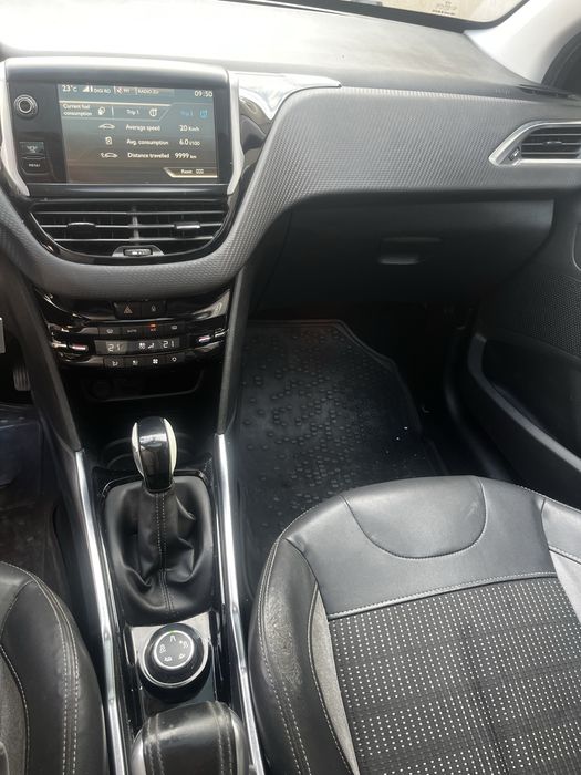 Peugeot model 2008
