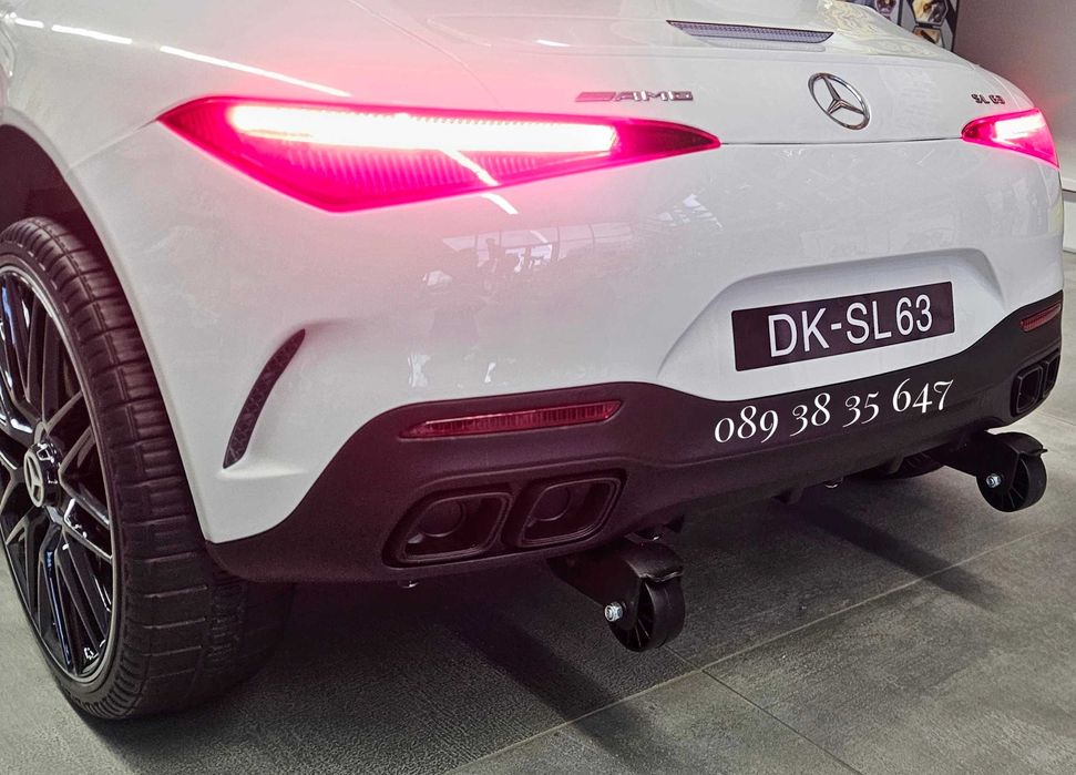 ТОП ЦЕНА!НОВО!Акумулаторна кола Mercedes-Benz SL63 AMG с 12V,меки гуми