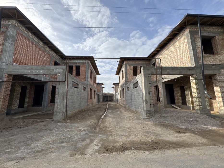 Kottedjlar sotiladi Zangiota Qahramon Mahalla