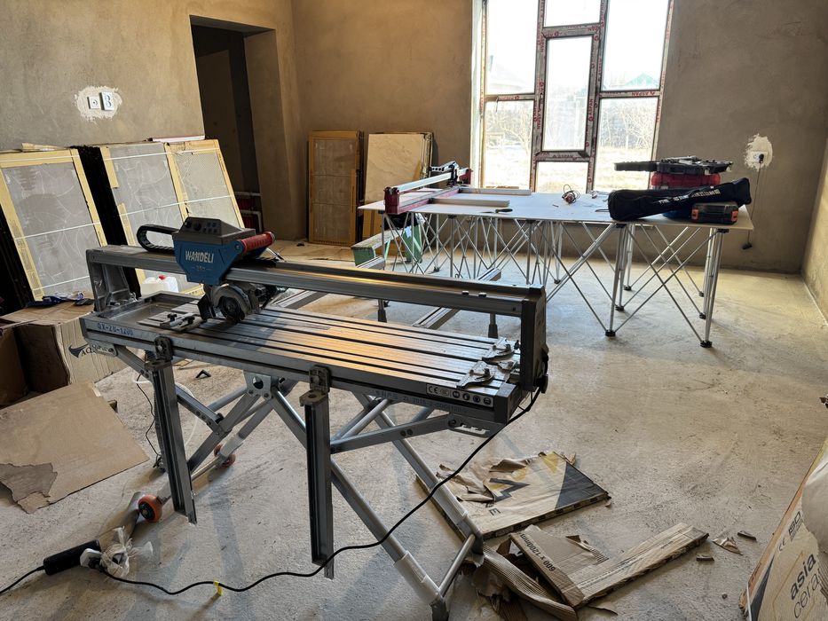 Кафельщик профиссиональный плиточник.