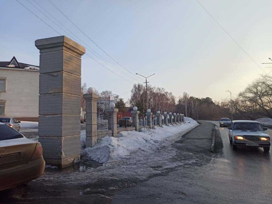 Отличный участок у парка!